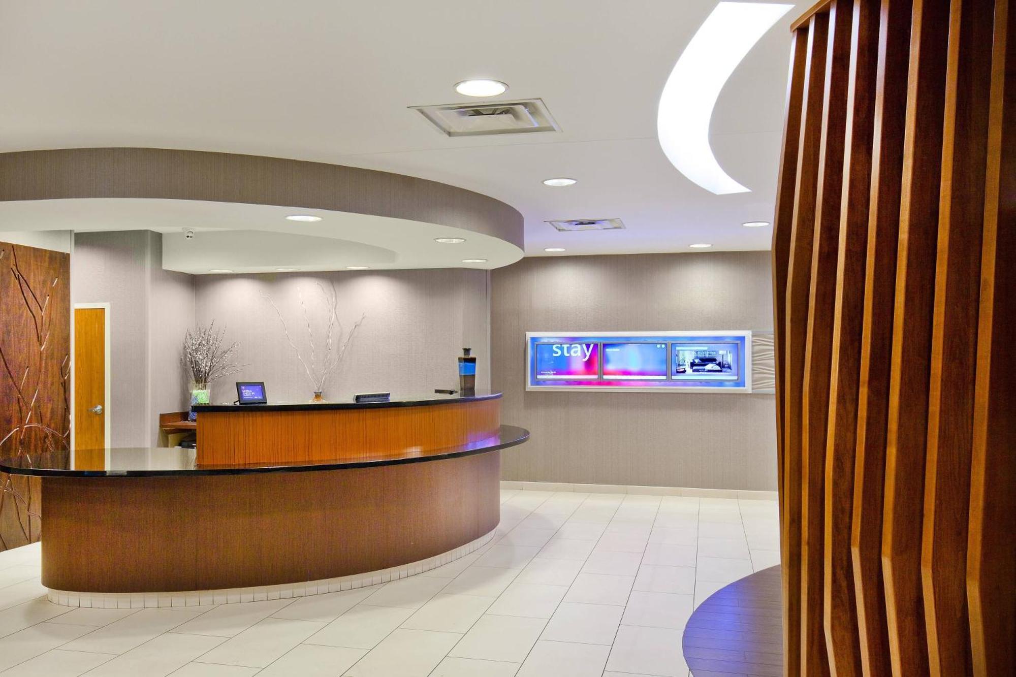 Springhill Suites Chesapeake Greenbrier Exterior foto