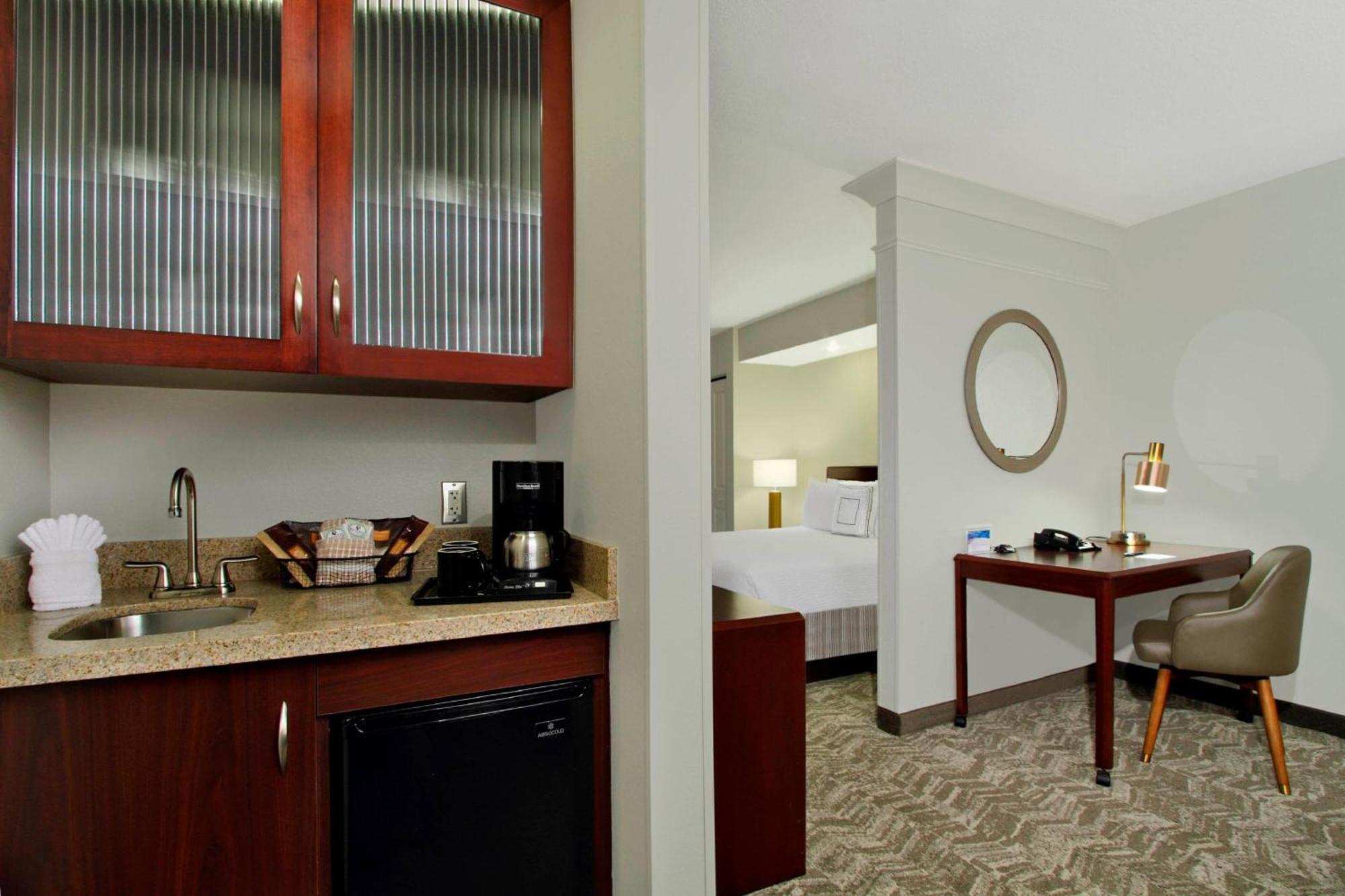 Springhill Suites Chesapeake Greenbrier Exterior foto